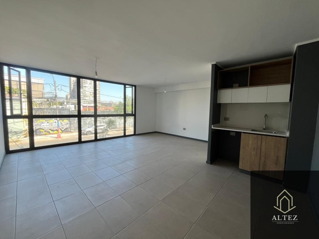 Oficina en venta 32m2, Arturo Prat, Santiago.