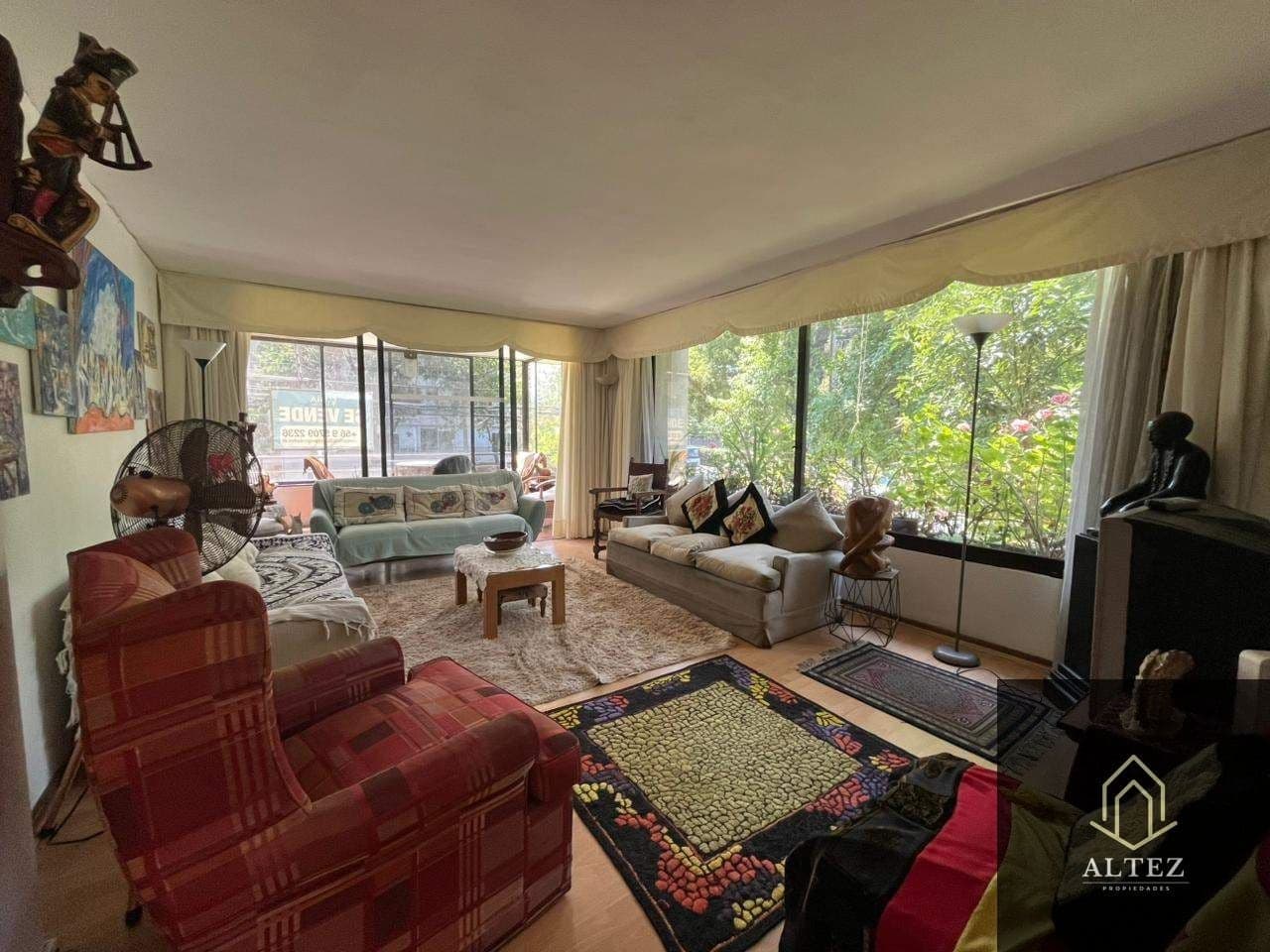 Departamento en venta c/ estacionamiento en Santa María de Manquehue
